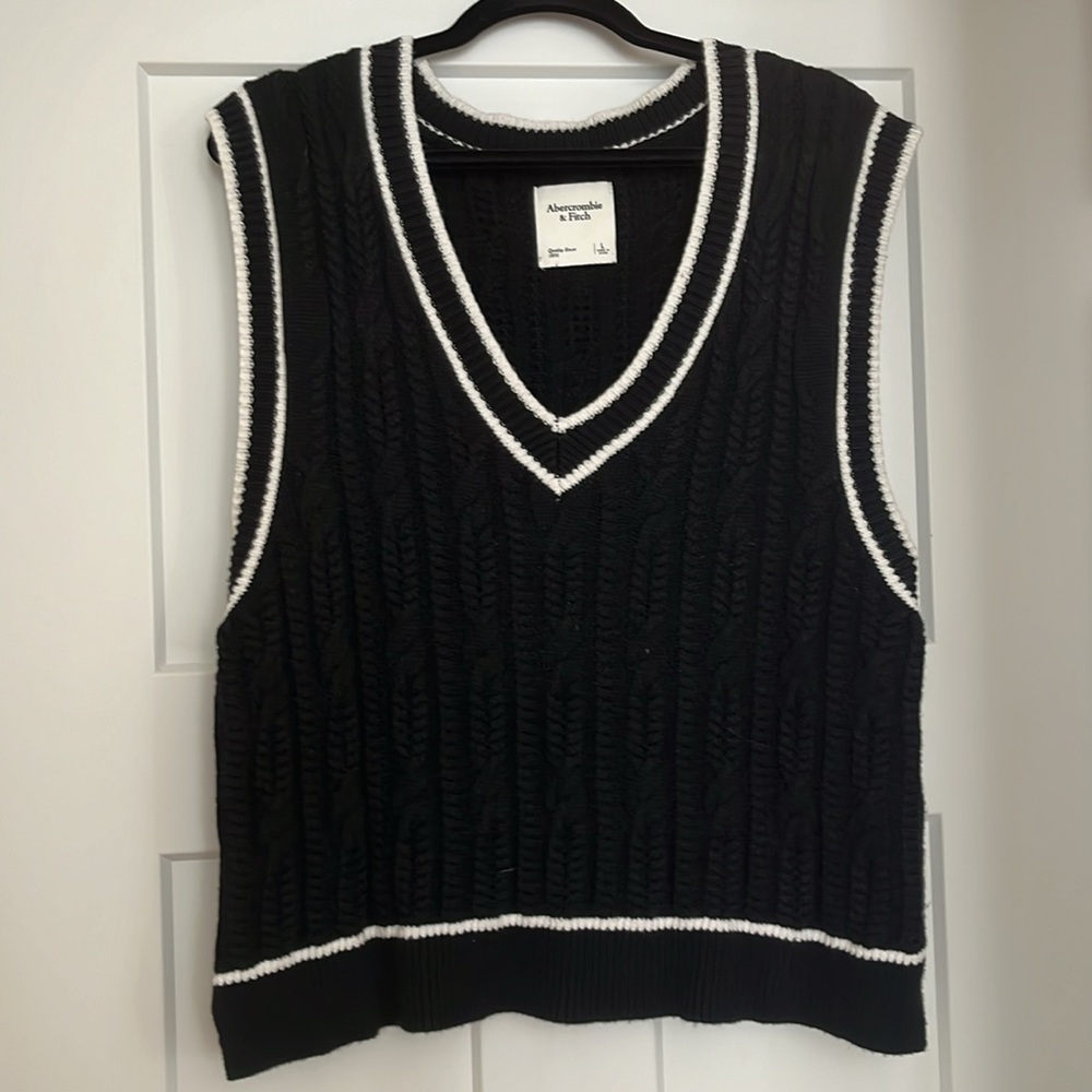Sweater Vest